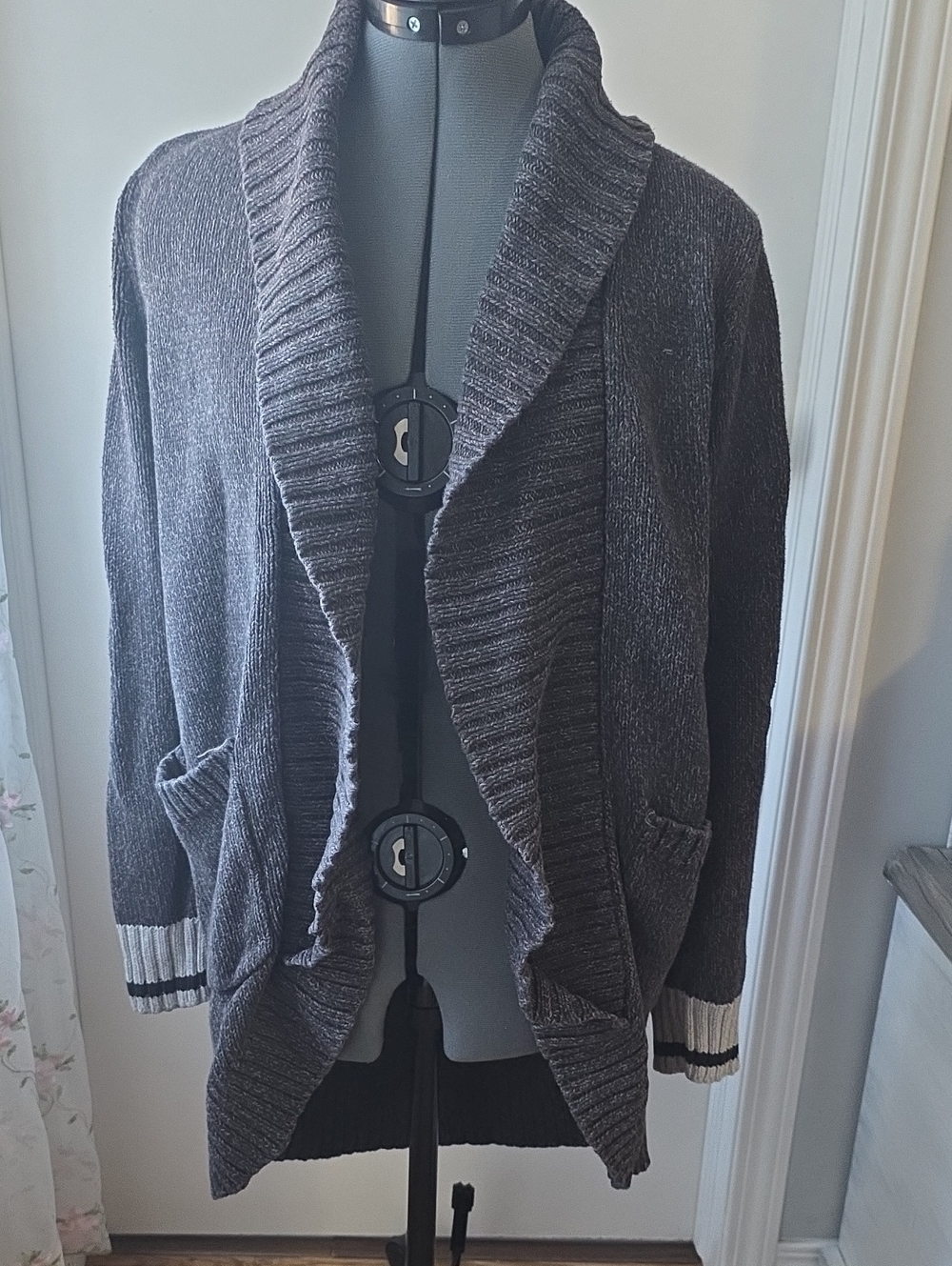 Roots Women's Shawl Collar / Open Cardigan Sweater - Gray